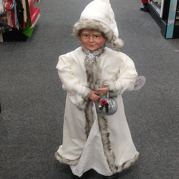 Bags & accessories for Queens here!! - Picture 5 of 5